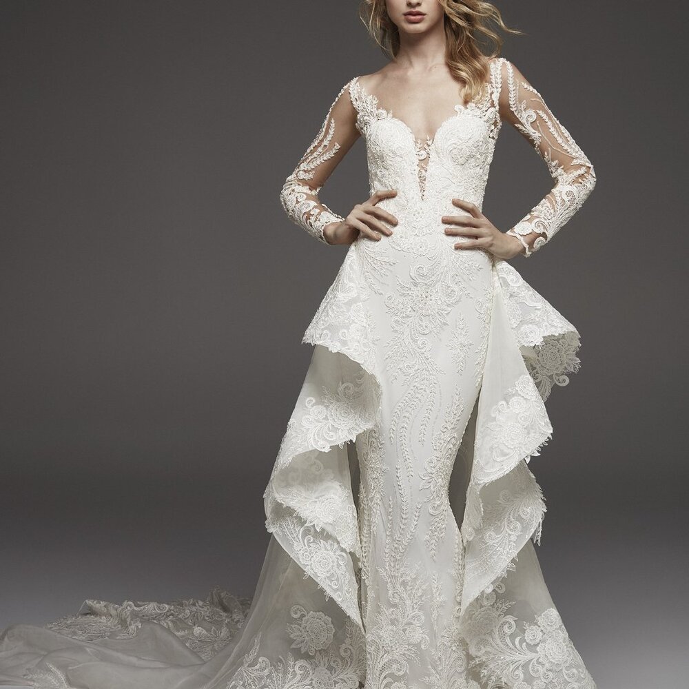 Hevea, Pronovias wedding dress